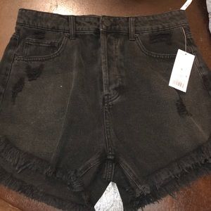 Black jean shorts!